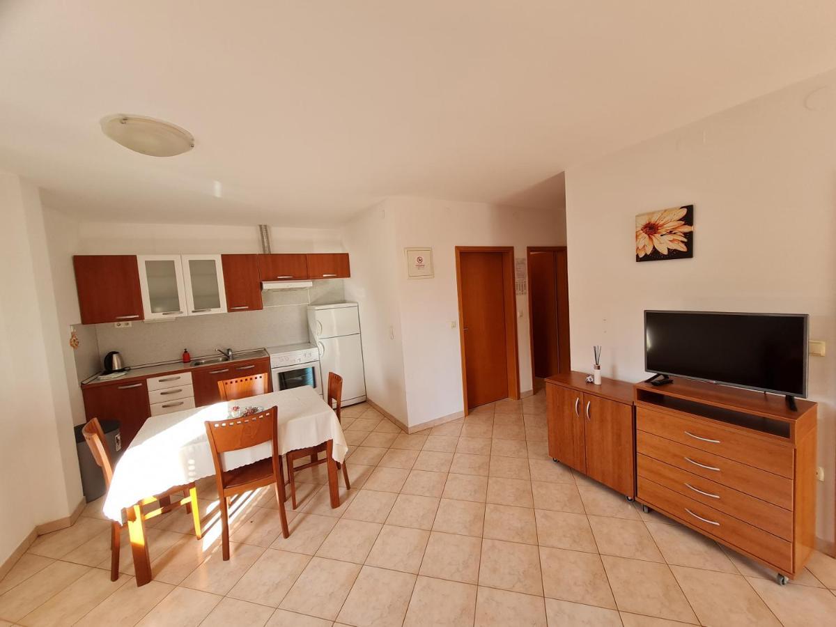 Apartments Spert Umag Exterior photo