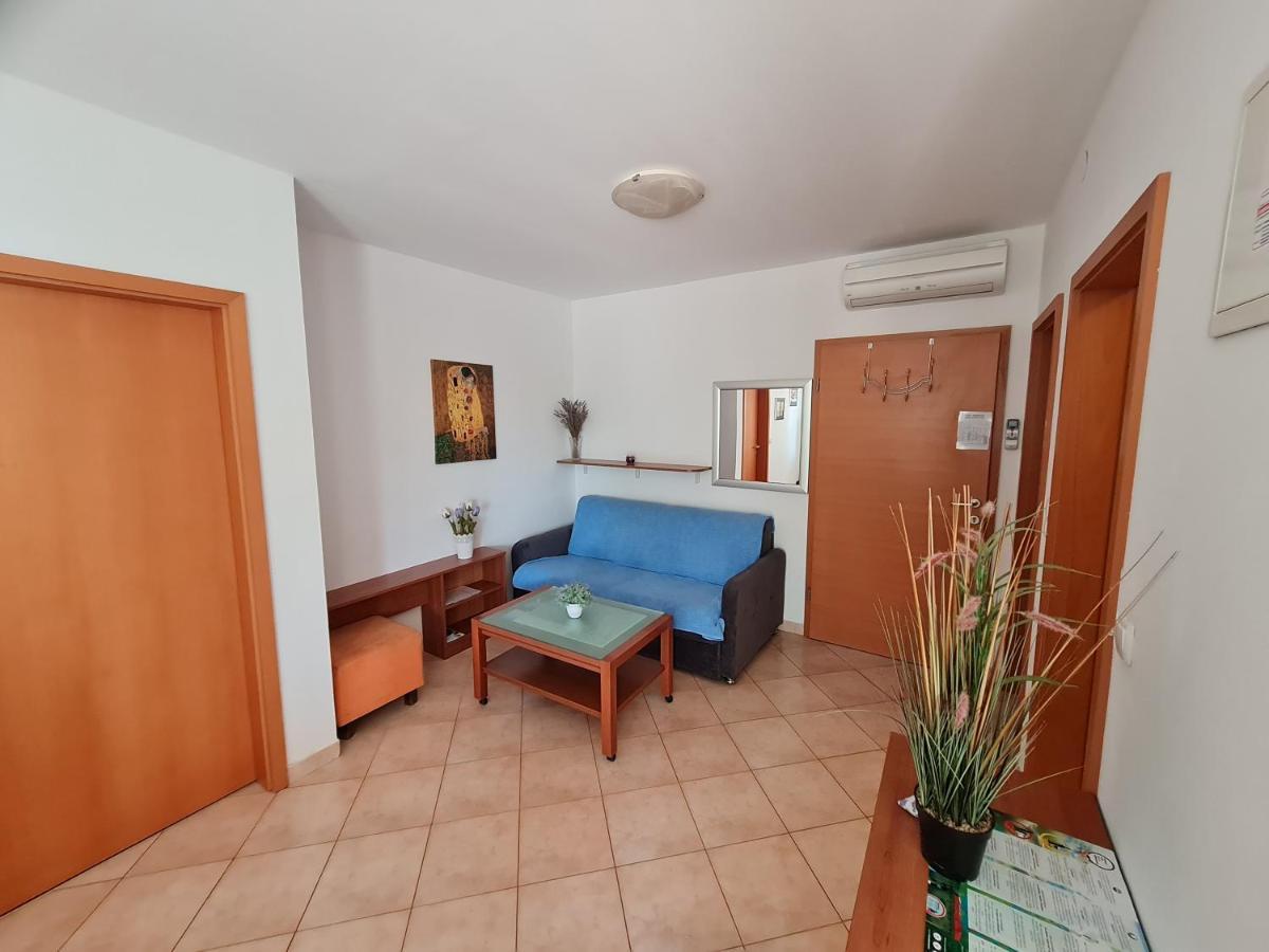 Apartments Spert Umag Exterior photo
